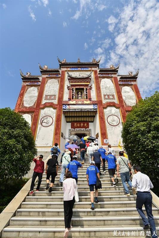 |“与爱同行，惠游湖北”释放利好效应，襄阳、武汉、神农架游客增长最快