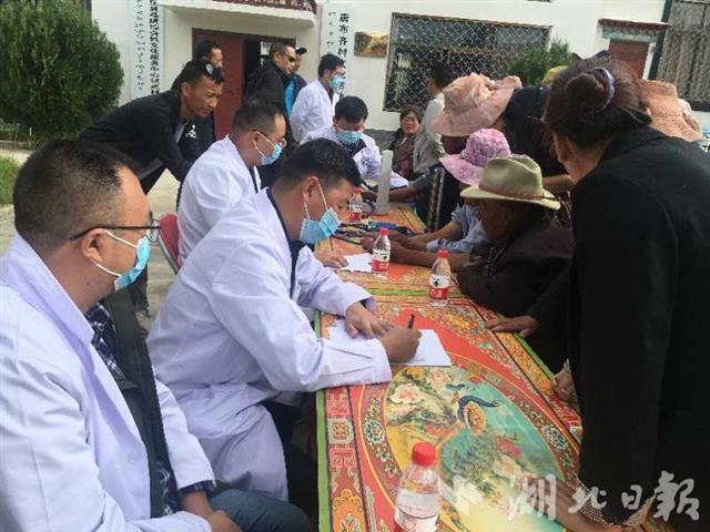 |雪域高原的“光明使者”