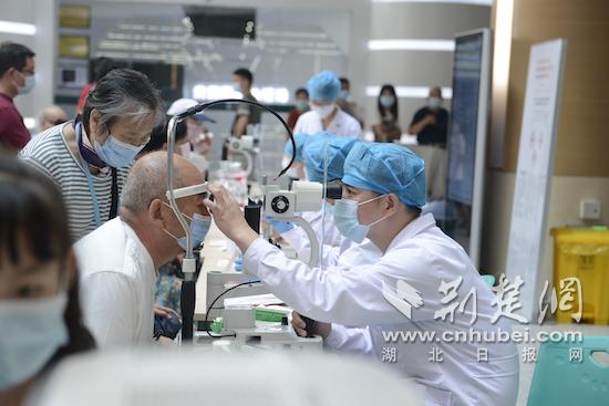 |武汉市中心医院启动品牌专科义诊月 20余临床科室推周末专家门诊