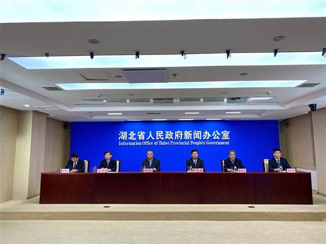 |湖北3年解决“化工围江” 推进沿江1至15公里内化工企业关改搬转