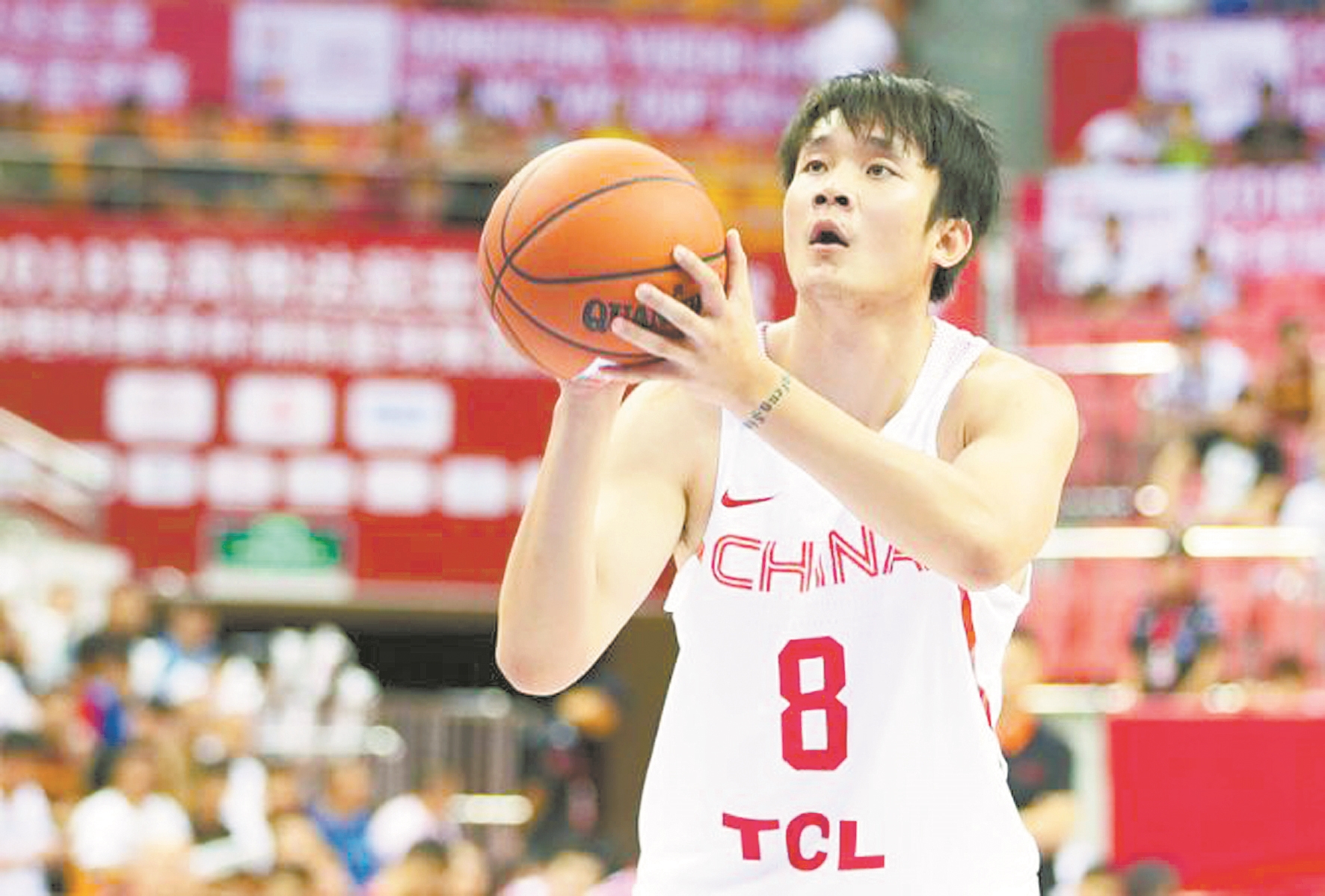 |新赛季CBA完成注册 25名球员拿到800万顶薪合同