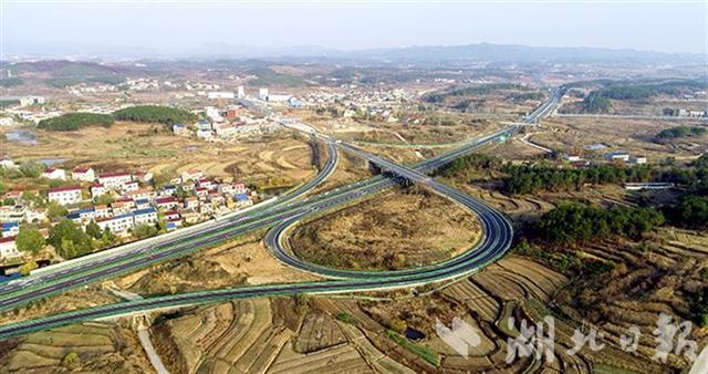 |10月1日湖北两条高速开通试运营