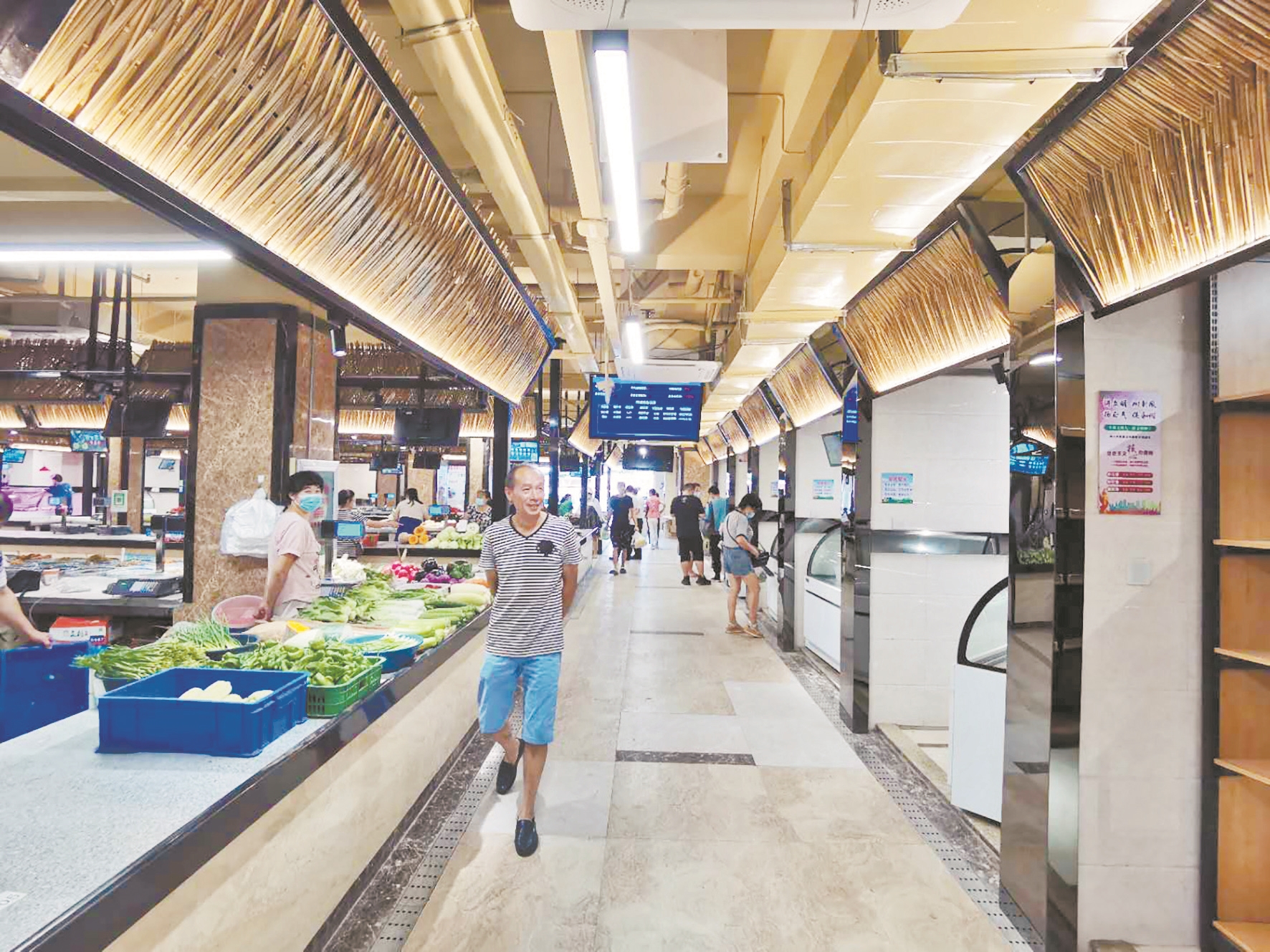 |提档升级后 武汉全新菜场有颜值有智慧配建公共停车场方便市民