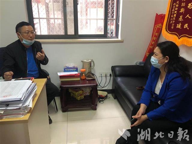 |省委统战部党员下沉社区融入基层治理：上门“认亲”，给困难群众“搭把手”