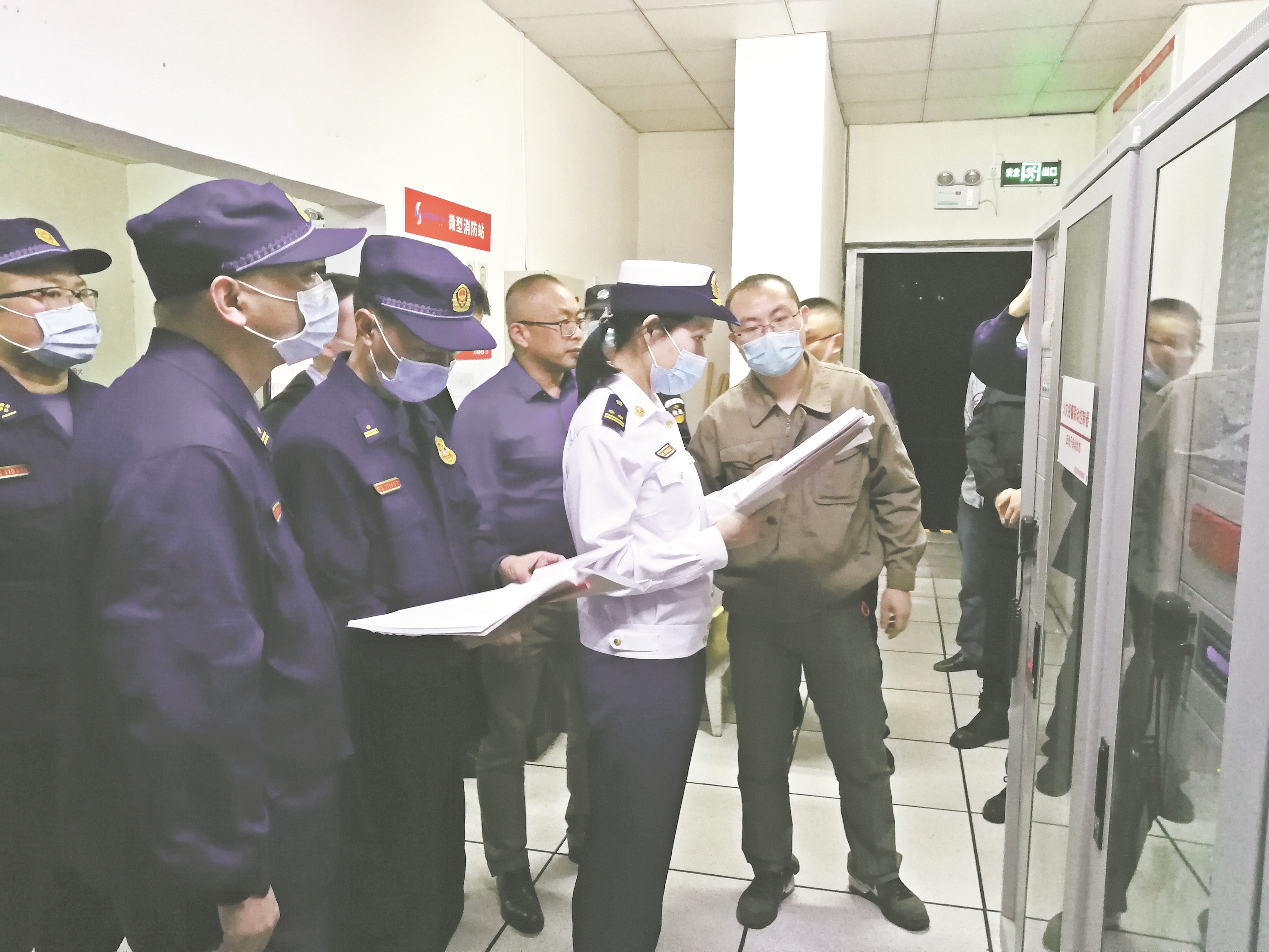 |武汉消防保两节安全60个检查组夜查隐患