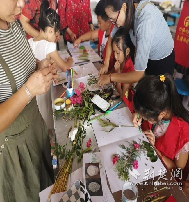 |“相约乡读”走进洪山镇：让共读成为最美亲子时光