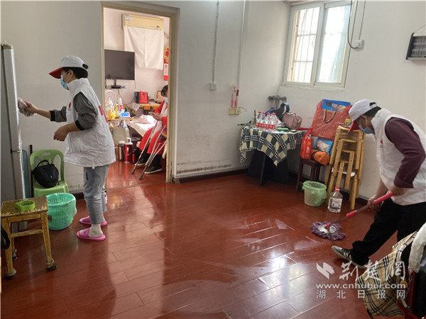 |武昌余家头社区公益活动情暖社区居民