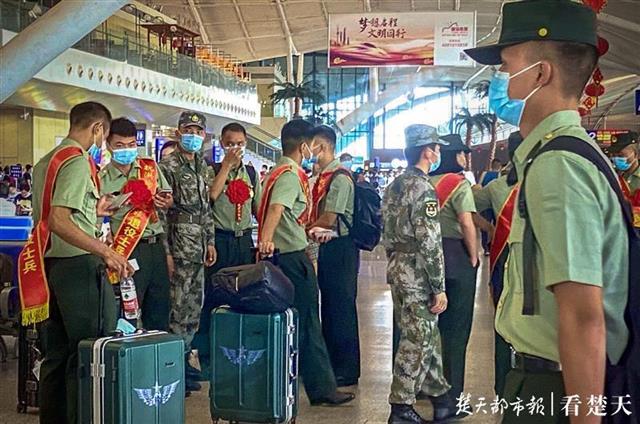 |若有战，召必回！抗洪抢险模范旅退役士兵光荣凯旋
