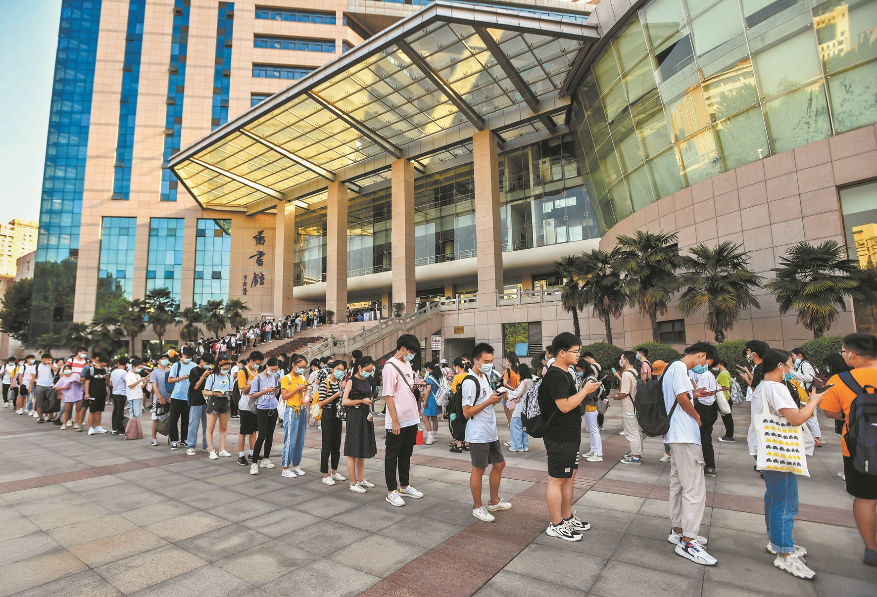 |学子归来 悦动江城