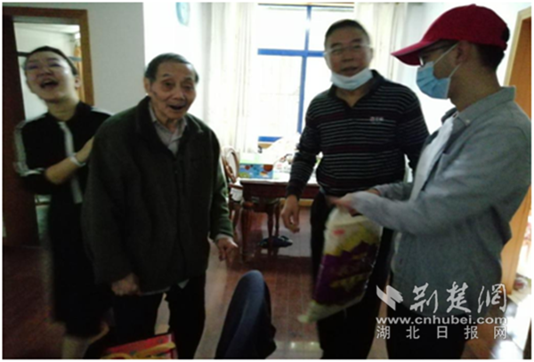 |湖北省知识产权局“党员流动办公桌”服务直达民心