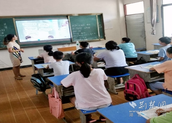 |黄石28万中小学生迎来新学期（组图）
