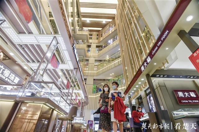 |文和友、茶颜悦色……你期盼的网红店，江汉路步行街都会有！