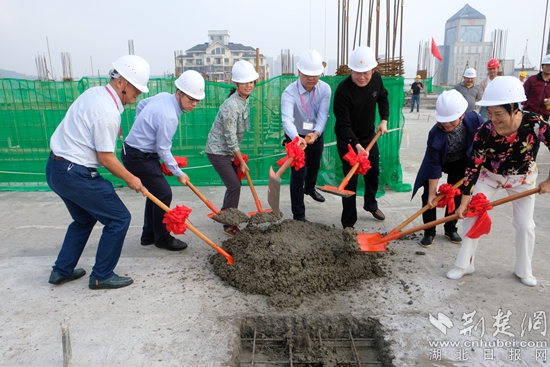 |黄石市妇幼保健院妇儿保健综合楼主体封顶预计2021年建成投用