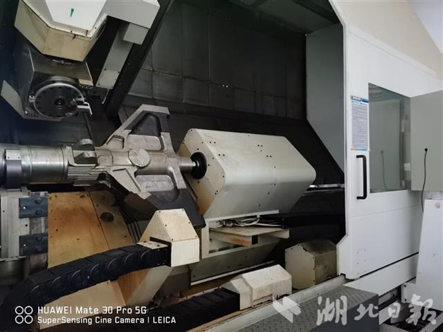 |“中国脑”冲破封锁线——华中数控潜心攻关核心技术记略
