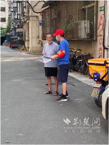 |武昌四美社区下沉党员主动作为 助力全国文明城市创建