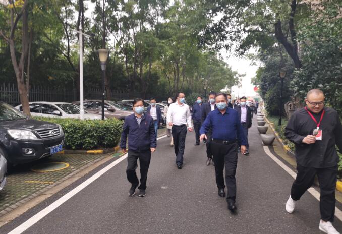 |黄州区赴武汉市考察区域治理工作