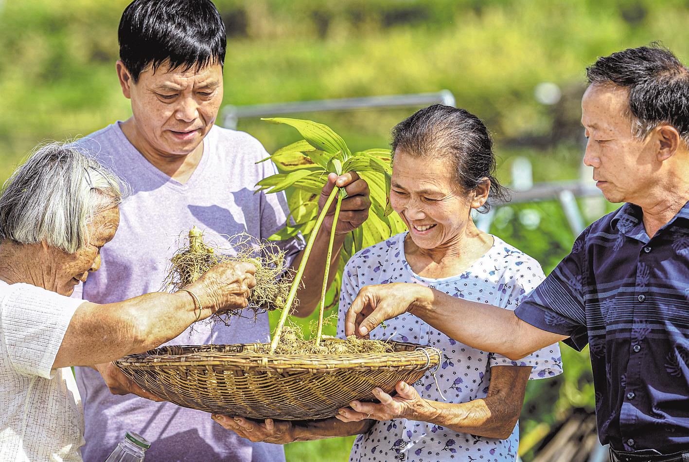 |易地扶贫搬迁：89万群众住进新家