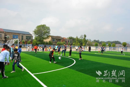 |大冶市乡镇小学再添标准足球场