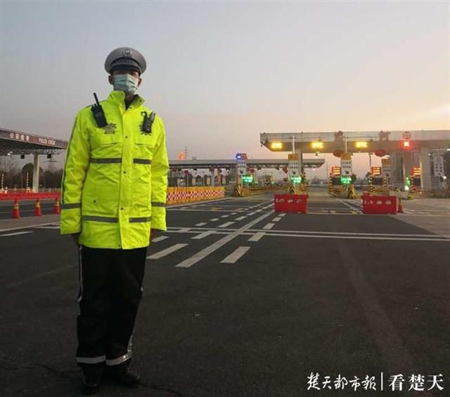 |他被表彰！带着骨折伤痛战疫76天，廖立勋“逆行”出征抗疫战场