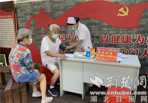 |【党建引领基层治理②】襄阳高新区打造“红色驿站”延伸社区治理“服务链”