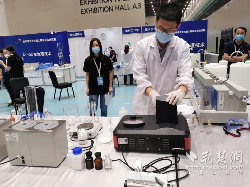 |第二届湖北工匠表彰暨技能强省建设推进会28日举行