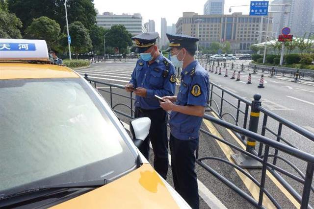 |武汉市客管处公布8月份出租车行业“双评议”结果，服务满意率达99.56%