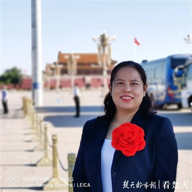 |9246个电话见证社区书记抗疫经历，赴京接受表彰称困难让自己更强大