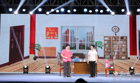 |黄州区举办宣教月主题廉政文艺晚会