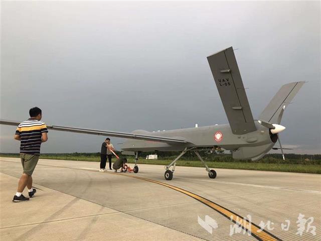 |如虎添翼！我省用于应急测绘的彩虹-4无人机成功首飞