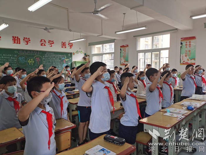 |我们开学了!武汉各学校新学期开启（组图）