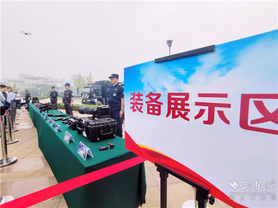 |黄石市公安机关扫黑除恶专项斗争成果展启动