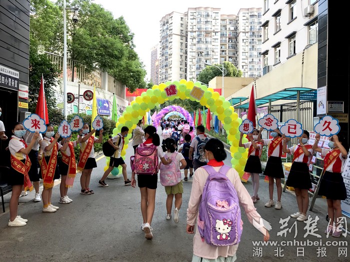 |我们开学了!武汉各学校新学期开启（组图）