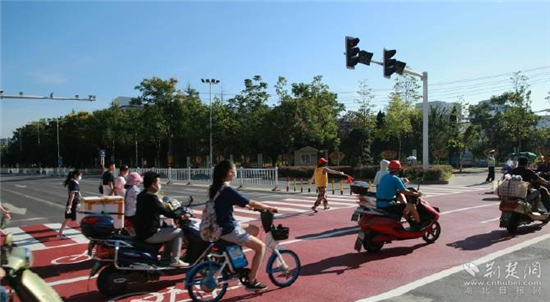 |鄂州公安多措并举，实现交通管理和为民服务“双赢”