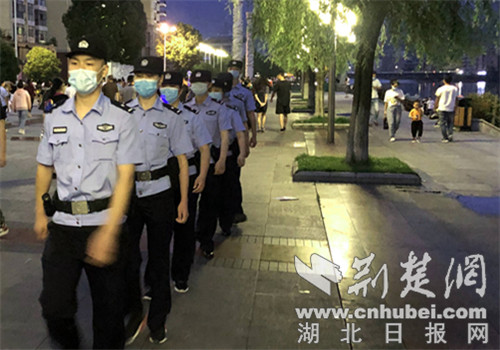 |精心部署 保康警方织密国庆中秋安保防控网