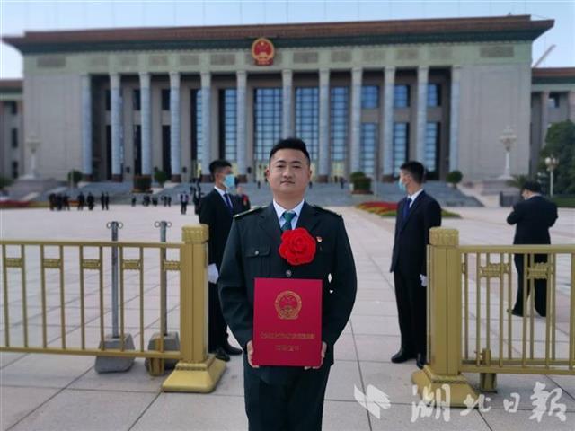 |全国抗疫先进个人徐龙：“如果有需要，我随时都会再次冲上去！”