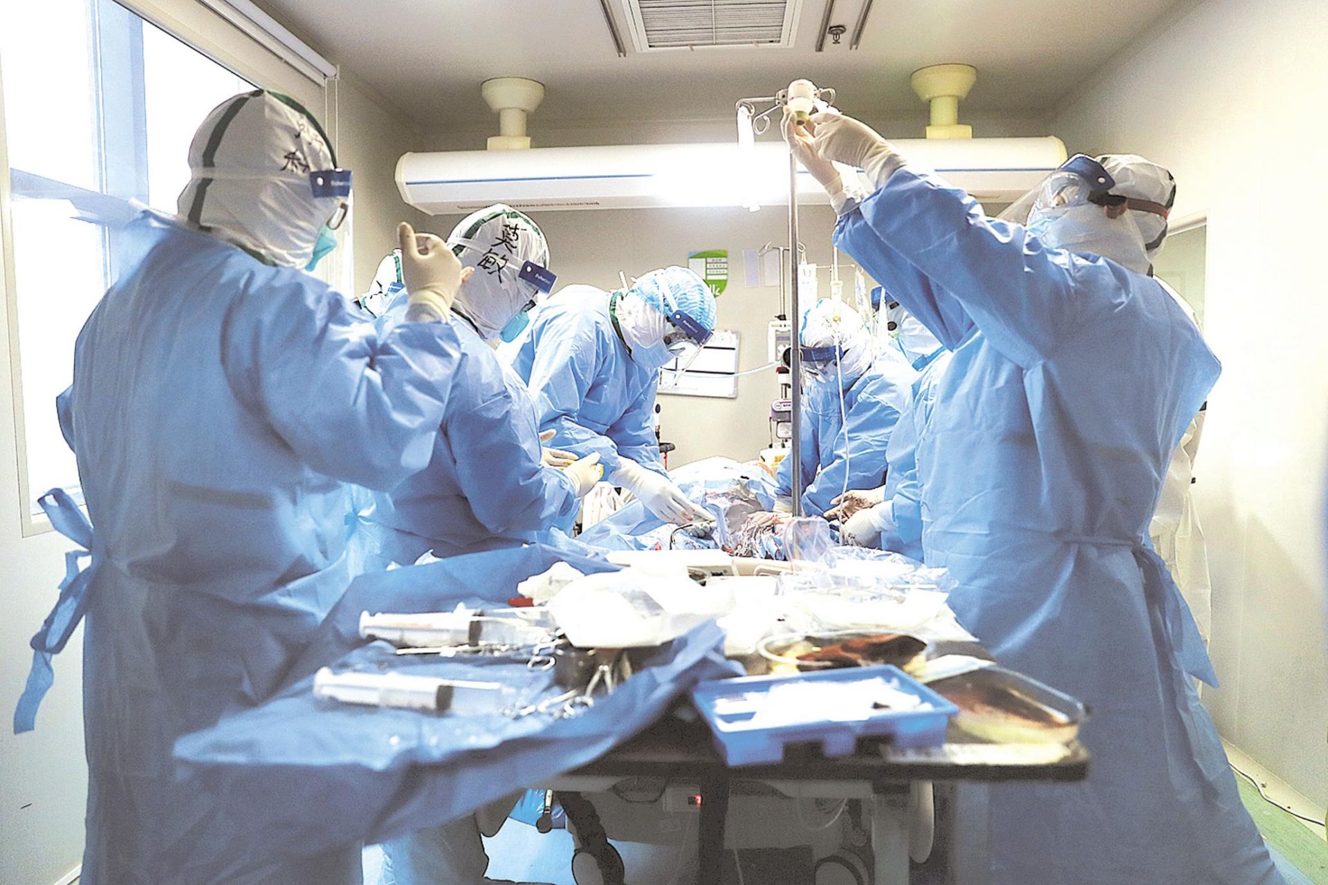 |无畏逆行 殊死较量 ——346支援鄂医疗队托举生命之舟