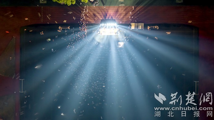 |华中农业大学草坪音乐会：师生齐聚共赏音乐