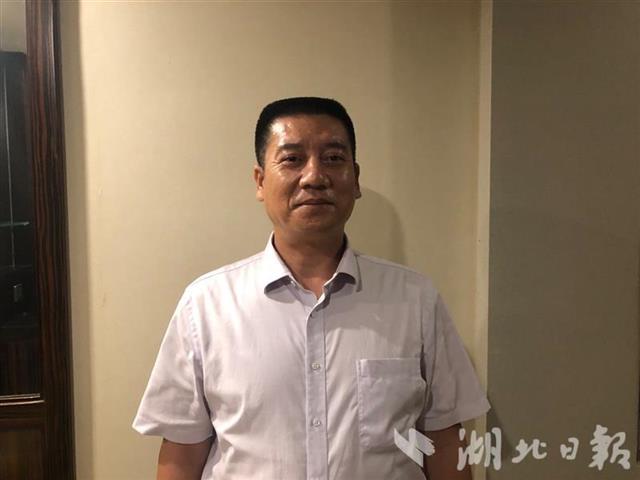 |全国抗疫先进个人丨?王中伟：荣誉是新起点