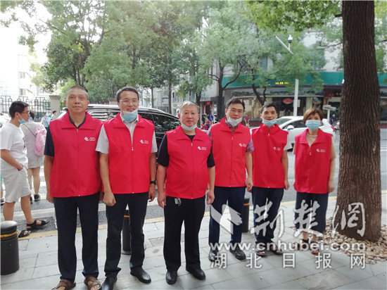 |武昌区张家湾社区：党员包片精准服务赢得“好口碑”