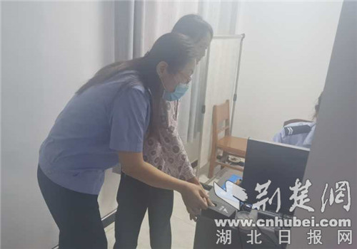 |枣阳民警上门办证解决群众“黑户”难题