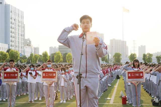 |好久不见，我的校园！湖北中小学幼儿园顺利开学