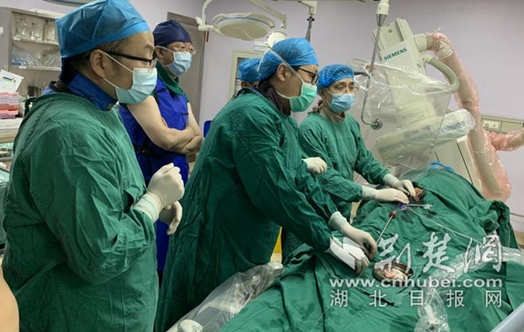 |华中首例！新型“降落伞”封堵心尖儿上的“瘤”