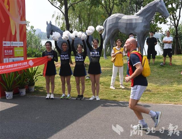 |跨国公司CEO 畅跑东湖绿道