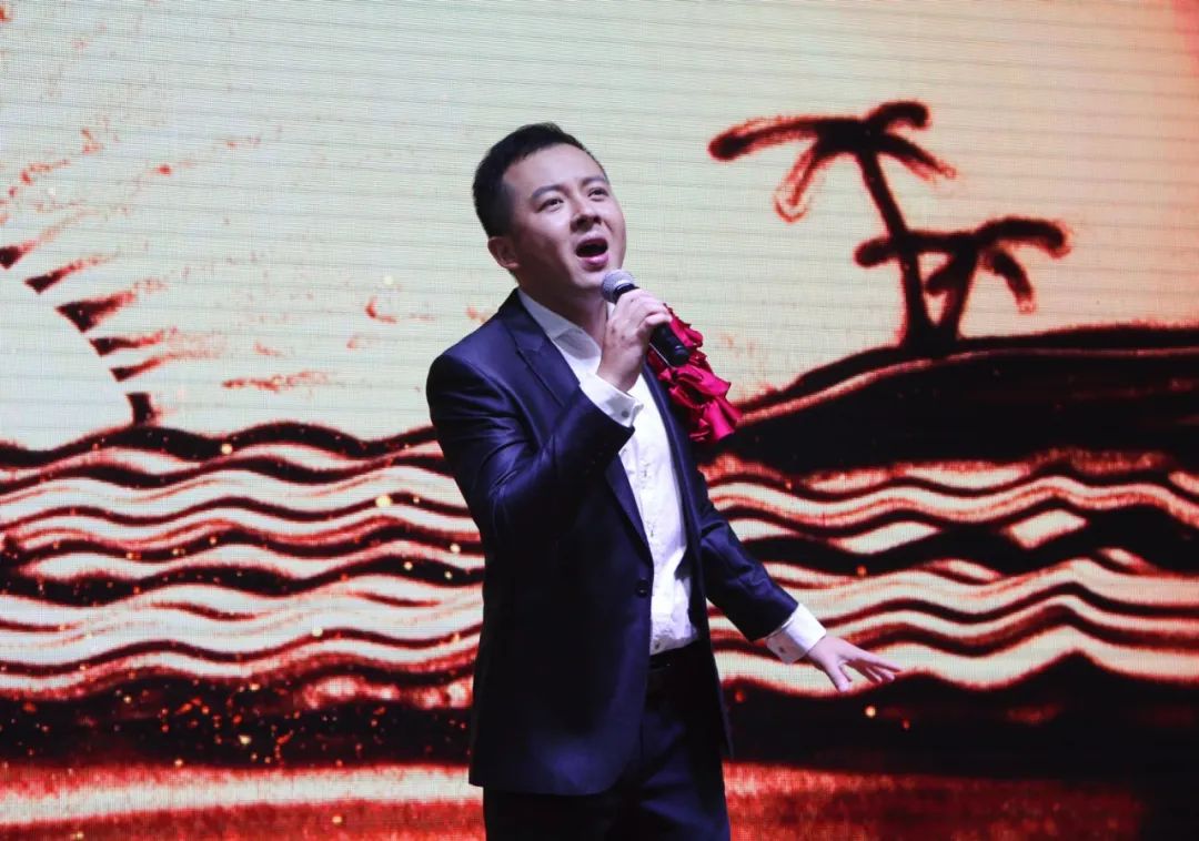 |“艺术温润心灵——荆楚红色文艺轻骑兵云演季”收官，冯翔带来《汉阳门花园》