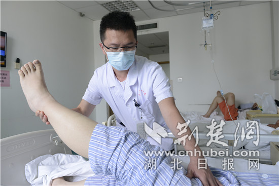 |毕业生求职路上腿“罢工” 竟是严重腰突惹祸