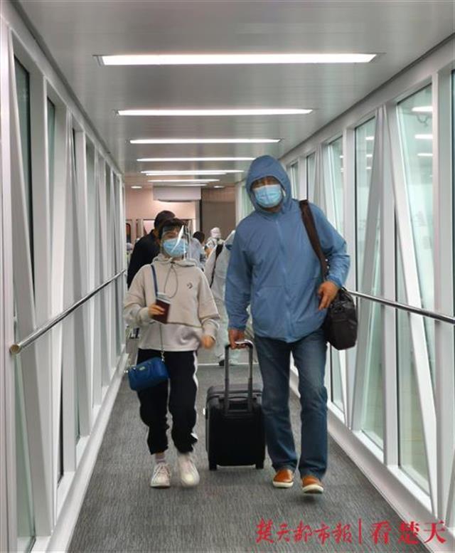 |武汉直飞雅加达航线成功首航