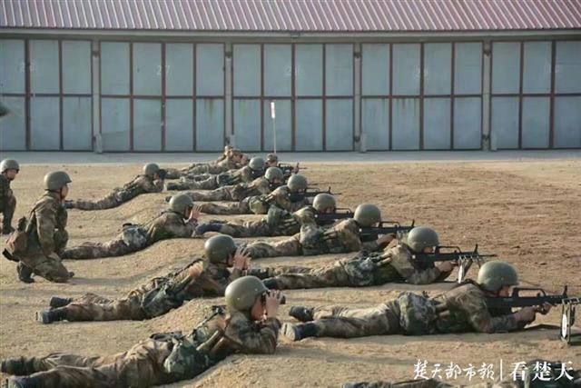 |退伍不褪色，带队获冠军！退伍大学生返校再后创佳绩