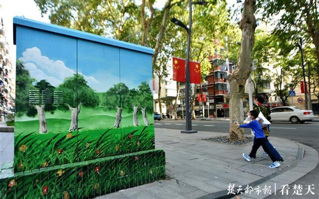 |漂亮！一画一景融入街头景观，200余个手绘配电箱柜陆续亮相江岸街头