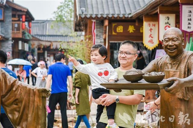 |吹糖人 品三蒸 划龙舟！在水乡小镇感受沔阳风情