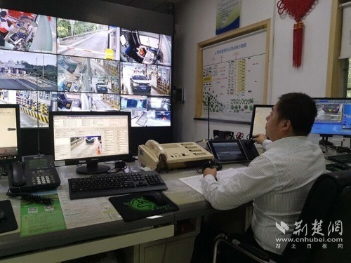 |“交投+高警”双联动 湖北8天保障5200余万人次畅通出行